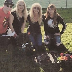 Meet your Posher, Shirley